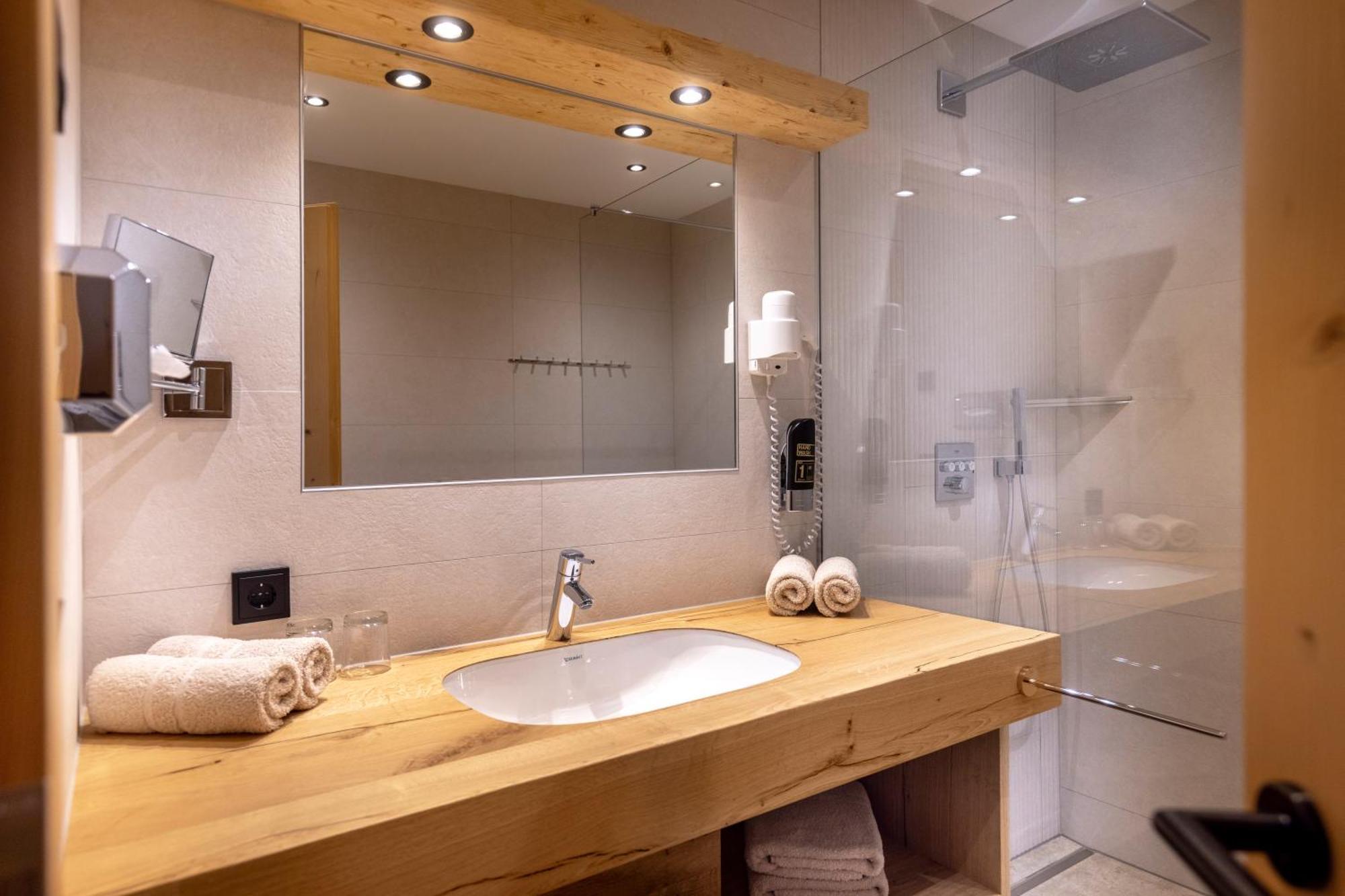 Gamsalm Aparthotel คัลส์ อัม โกรสส์กล็อคเนอร์ ภายนอก รูปภาพ