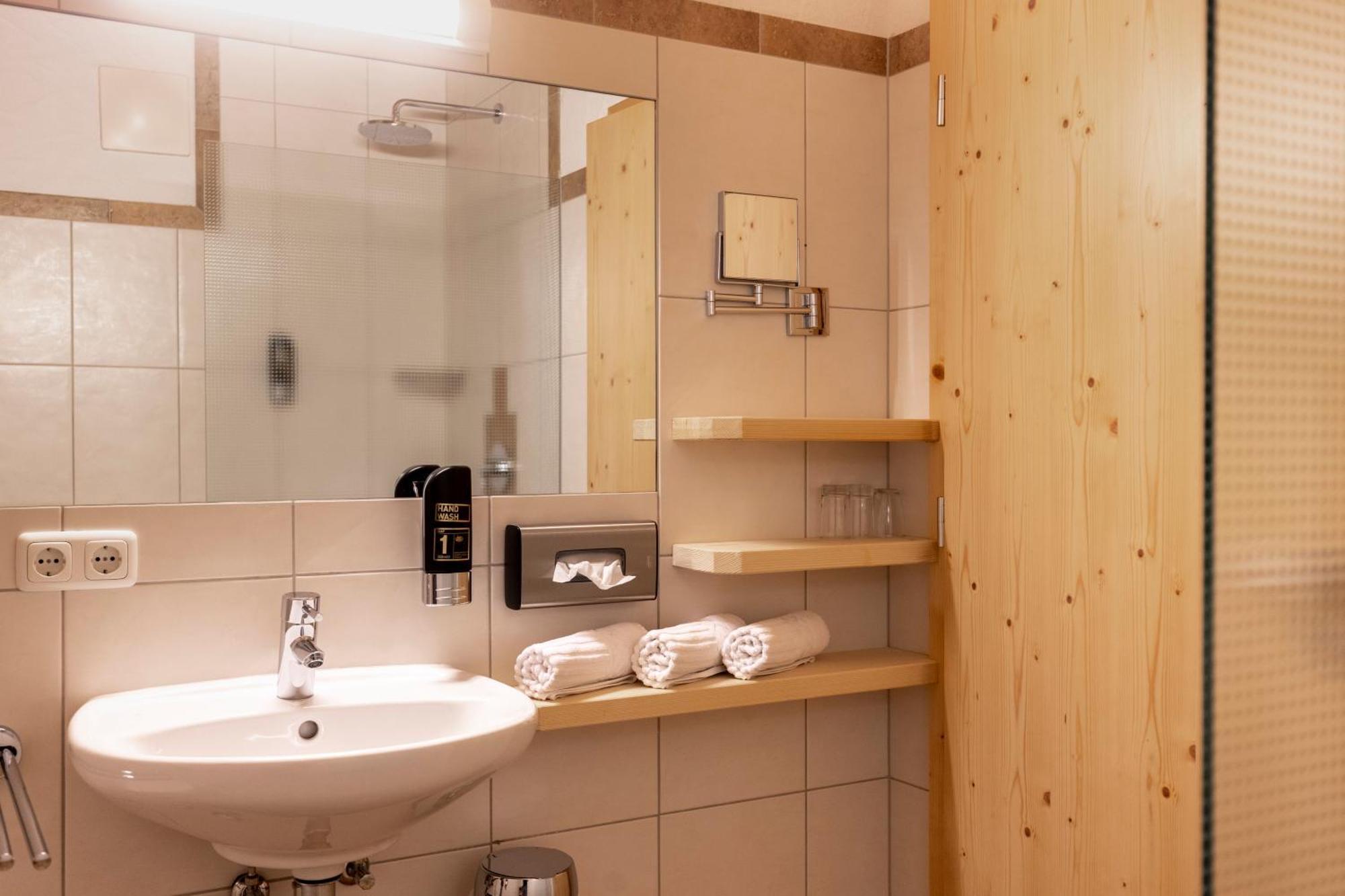 Gamsalm Aparthotel คัลส์ อัม โกรสส์กล็อคเนอร์ ภายนอก รูปภาพ
